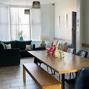 Titanic Guest Boutique, 4-star Apartamento Belfast