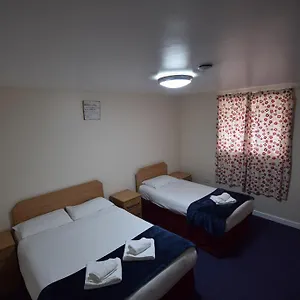 woodlands-lodge-ilford.brighton-hotels-england.com/